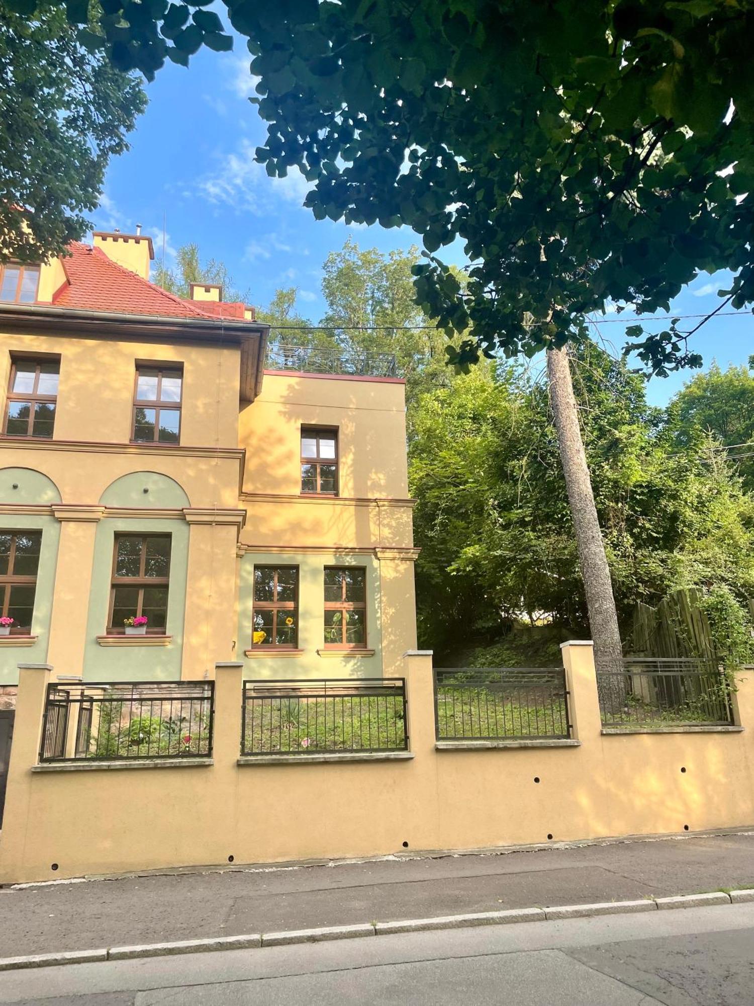 Apartamento Szmaragdowa Sowa Wałbrzych Exterior foto